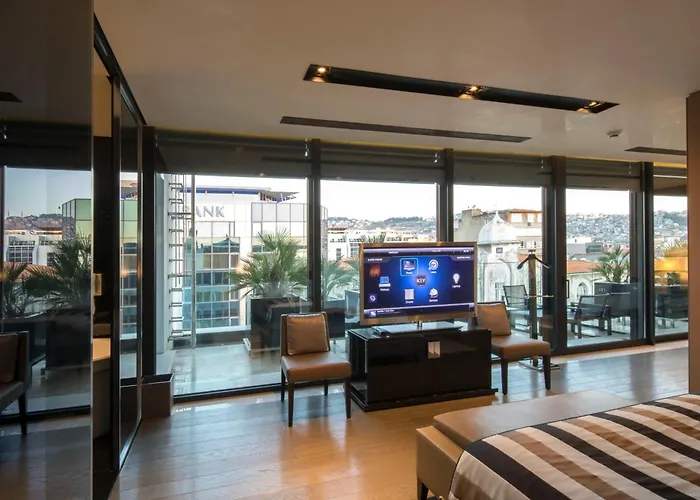 Key Hotel