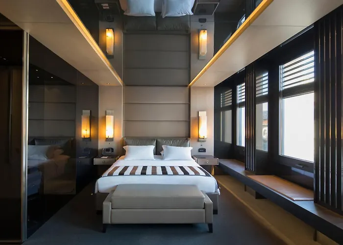 Key Hotel